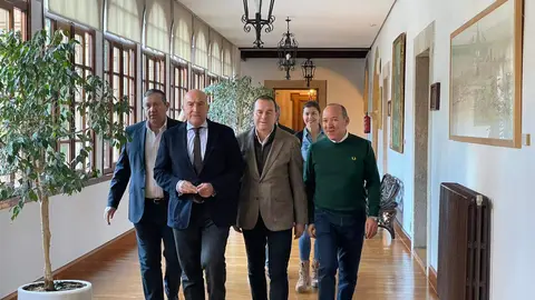 La Junta y la Diputación firman el convenio en beneficio de las entidades locales con una población  igual o menor a 1.000 habitantes