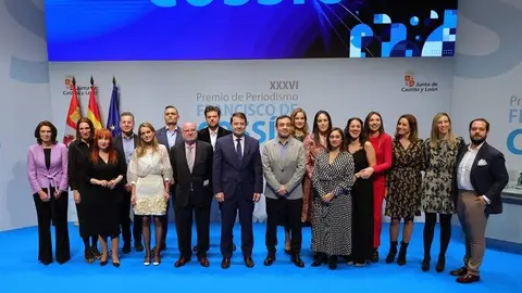 Foto de familia de los galardonados