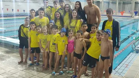 Equipo de natación del Club de Zamora