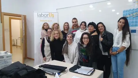Foto de Familia de los alumnos con los docentes y orientadoras