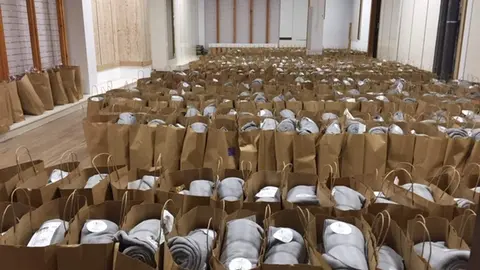 Bolsas solidarias organizadas por la Fundación Christus Yacens