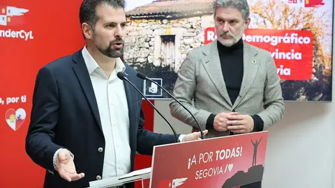 Luis Tudanca y el secretario general para el Reto Demográfico del Gobierno de España, Francesc Boya. Fotografía: PSOE CYL, imagen de archivo