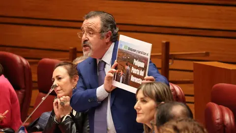 El  Procurador Socialista José Ignacio Martín Benito