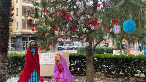 Decoración navideña en la avenida Tres Cruces