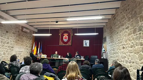 Amena y entretenida tarde literatura en Fermoselle