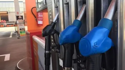 Imagen de archivo gasolinera