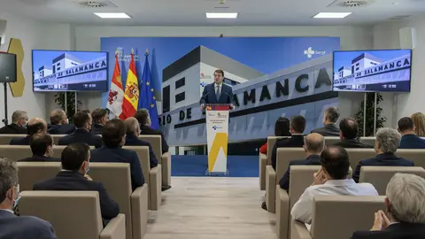 El presidente de la Junta, Alfonso Fernández Mañueco, durante la inauguración del edificio del nuevo Hospital de Salamanca