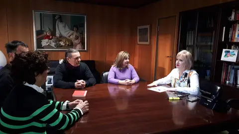 Delegada reunida con CCOO