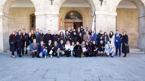 Los quintos de 1998 celebran su veinticinco aniversario