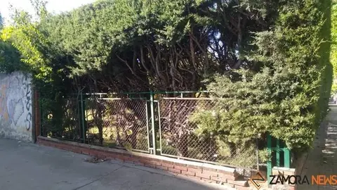 Finca en la calle Salamanca donde se instalará el supermercado LUPA