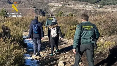 La Guardia Civil auxilia a dos personas
extraviadas en la ruta del Tejedelo en Requejo
de Sanabria