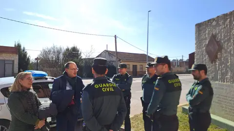 El subdelegado visita los puestos de mando de Camarzana y Fuentesauco