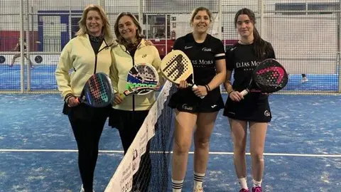 Ana Frades y Laura Gutiérrez del Elias Mora