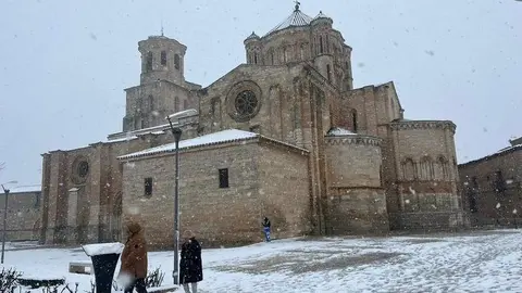 Nieve en Toro