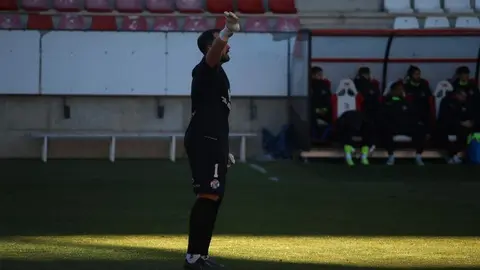 Julio Iricibar durante el partido frente al Laredo