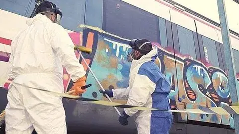 Vandalismo grafitero en los trenes de Renfe