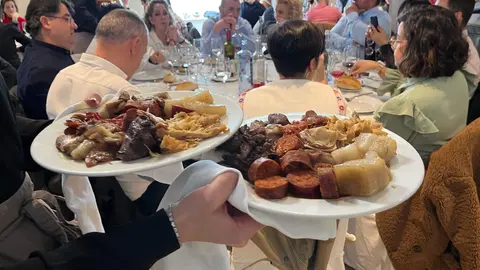 Cuarta edición del cocido solidario organizado por la Diputación y l asociación Corriendo con el Corazón por Hugo