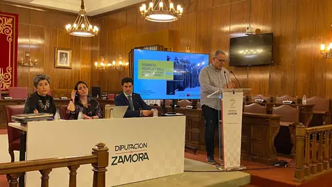 Presentación de la sesión académica de Florian Deocampo