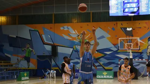 CB Zamora CB Morón. imagen de archivo