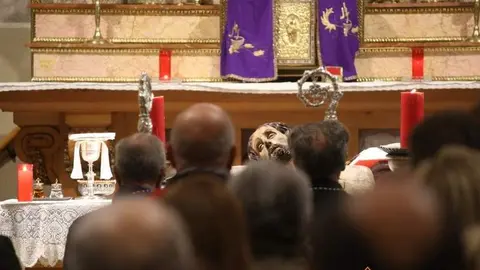 El Yacente celebra su segundo Vía Crucis (12)