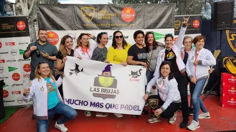 El equipo zamorano Las Brujas de alza campeón de los Play-offs zonales de las Series Nacionales de Pádel