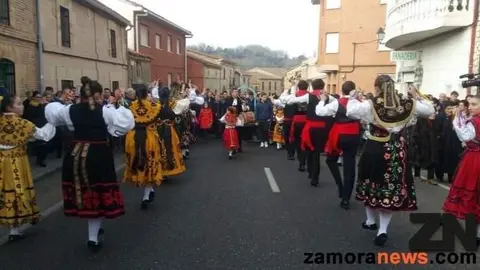 Baile del Niño en Venialbo