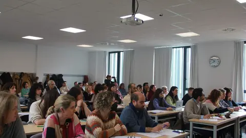 La delegada territorial Leticia García inaugura el curso de formación de secretario interventor de la Junta_4