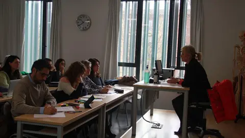 La delegada territorial Leticia García inaugura el curso de formación de secretario interventor de la Junta_4