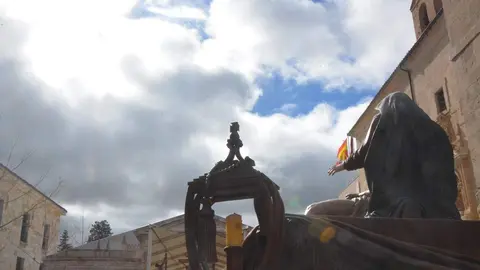 Traslado de los pasos a la carpa de la Junta Pro Semana Santa