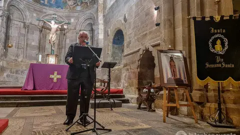 El pregón de Javier Carbayo inicia oficialmente la Semana Santa de Benavente. Fotografía: Interbenavente.es