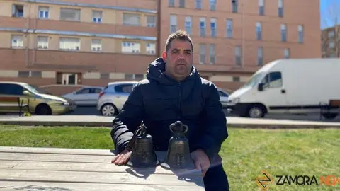 Roberto Rodax, el barandales, se prepara para la Semana Santa