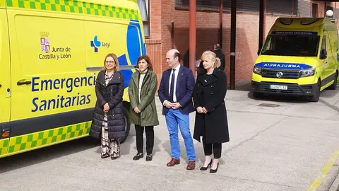 Presentación del nuevo transporte sanitario de Zamora