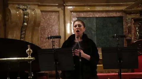 Dos divas y un barítono en la Catedral (1)