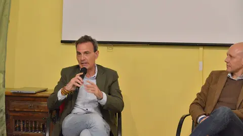 Javier Eguaras durante su presentación como candidato de Vox al Ayuntamiento de Zamora. Imagen de archivo