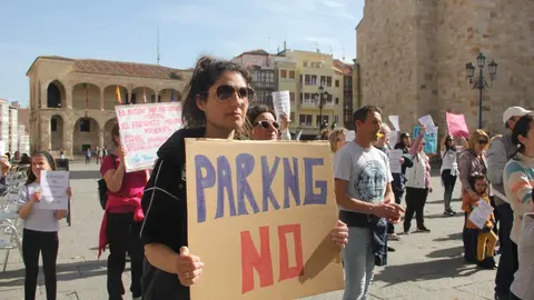 Los vecinos de La Vaguada protestan ante el Ayuntamiento_4