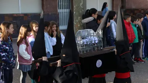 Procesión Semana Santa colegio Corazón de María