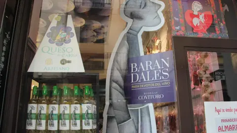 Escaparates decorados Semana Santa (10)