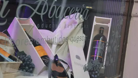 Escaparates decorados Semana Santa (12)