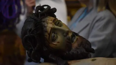 descendimiento del cristo de la Misericordía_8