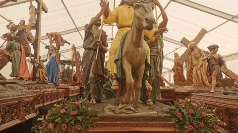 Decoración floral de La Borriquita. Fotografía: CEDIDA