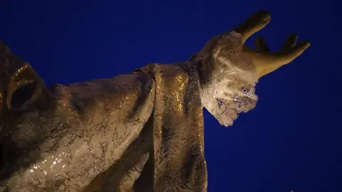 La Tercera Caída sale de San Lázaro ara homenajear a sus fallecidos_23