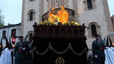 La Tercera Caída sale de San Lázaro ara homenajear a sus fallecidos_14