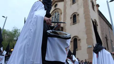 La Tercera Caída sale de San Lázaro ara homenajear a sus fallecidos_3