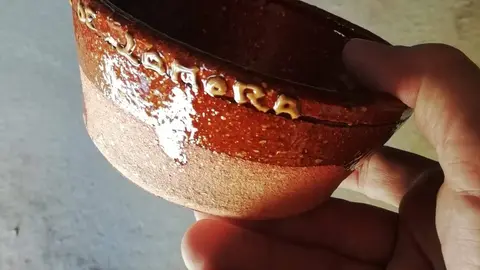 Cazuelas realizadas para el proyecto sopas de ajo solidarias. Fotografía: José Luis Redondo Alfarería