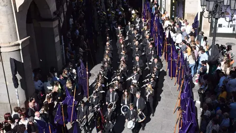 San Vera Cruz vuelve a desfilar por las calles de una abarrotada Zamora_19