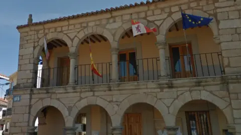Ayuntamiento de Carbajales de Alba