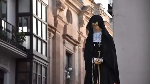 Procesión Virgen de la Soledad (14)