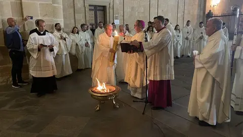 Vigilia Pascual en el atrio de la Catedral. Fotografía: Diócesis de Zamora