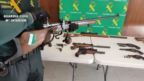 Armas intervenidas en la Operación de la Guardia Civil en Salamanca