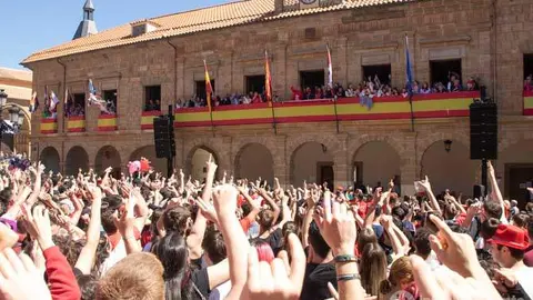 toro enmaromado 2023
